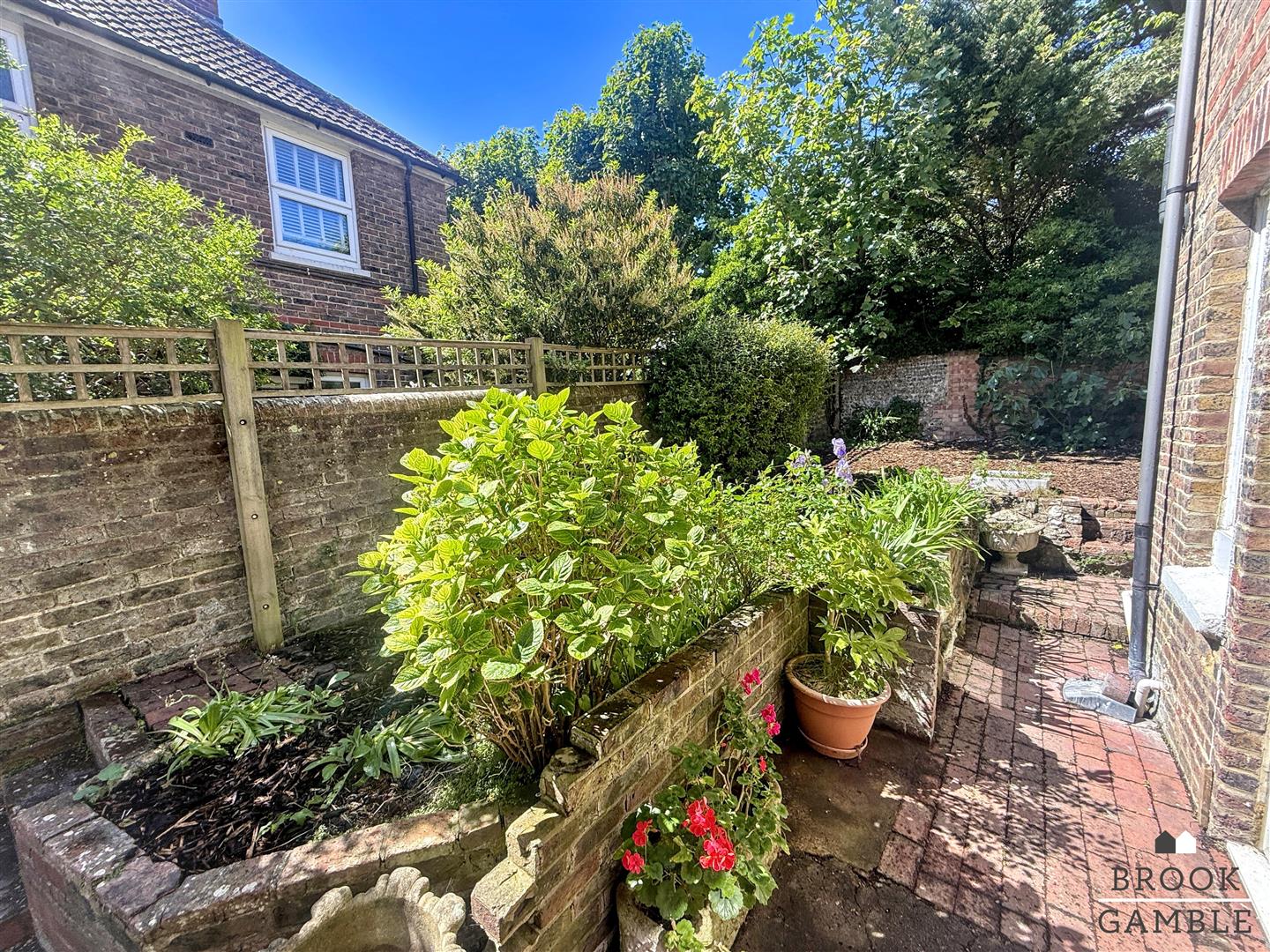 5 Bedroom House. Gore Park Road in Eastbourne, East Sussex 14